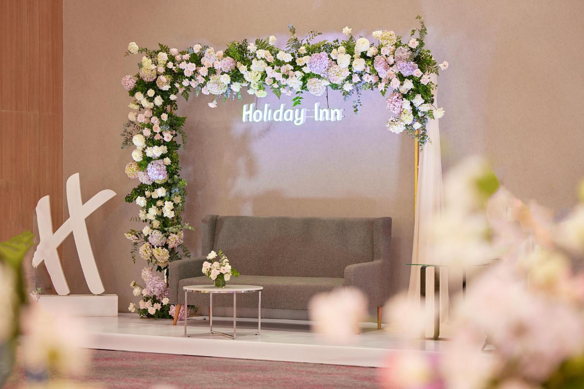 Holiday Inn & Suites Saigon Airport By Ihg Ho Chi Minh City Bagian luar foto