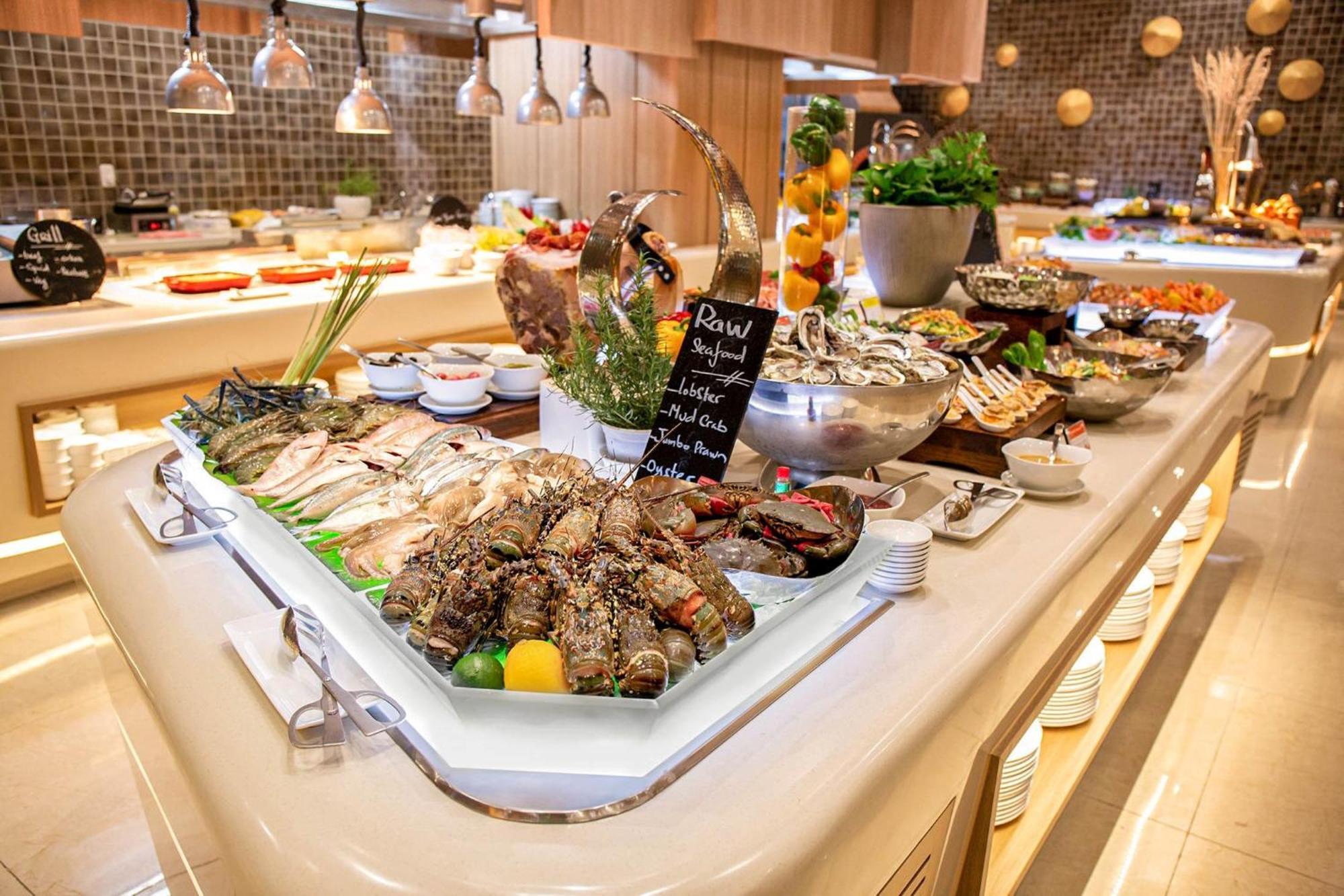 Holiday Inn & Suites Saigon Airport By Ihg Ho Chi Minh City Bagian luar foto